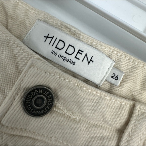 Hidden Jeans Tracey High Rise Straight Distressed Size 26 Denim NWOT - Picture 2 of 4